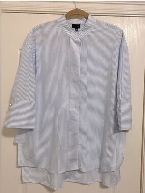 Who What Wear light blue & white pin striped hi-low blouse Size Large